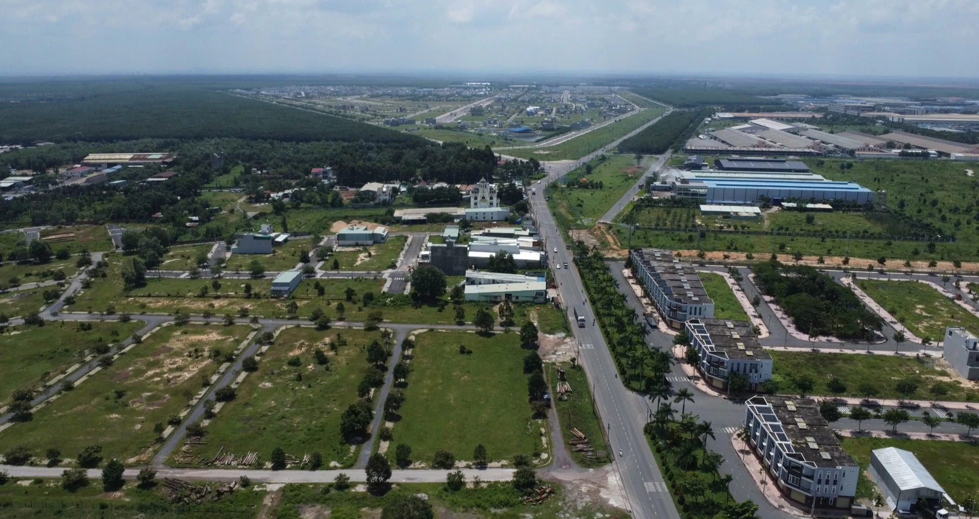 Đồng Nai dự kiến thu hồi 490ha đất để triển khai "siêu dự án" đường sắt tốc độ cao Bắc - Nam 67 tỷ USD mà Vingroup và Thaco cùng đề xuất đầu tư- Ảnh 1. Đồng Nai dự kiến thu hồi 490ha đất để triển khai