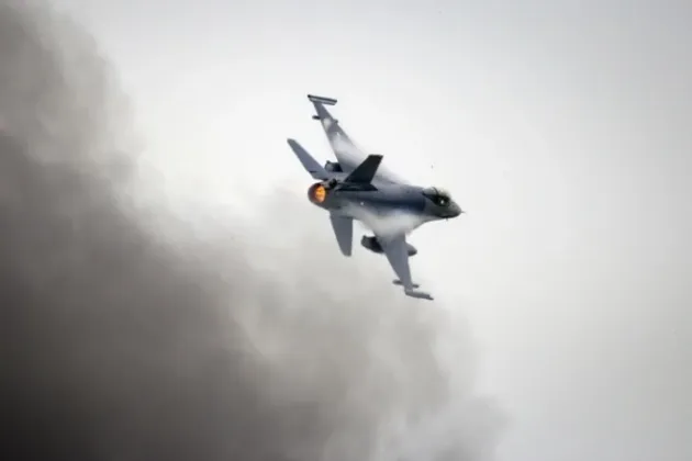 Ukraine thừa nhận máy bay chiến đấu Nga vượt trội tiêm kích F-16- Ảnh 1. Ukraine thừa nhận máy bay chiến đấu Nga vượt trội tiêm kích F-16- Ảnh 1.