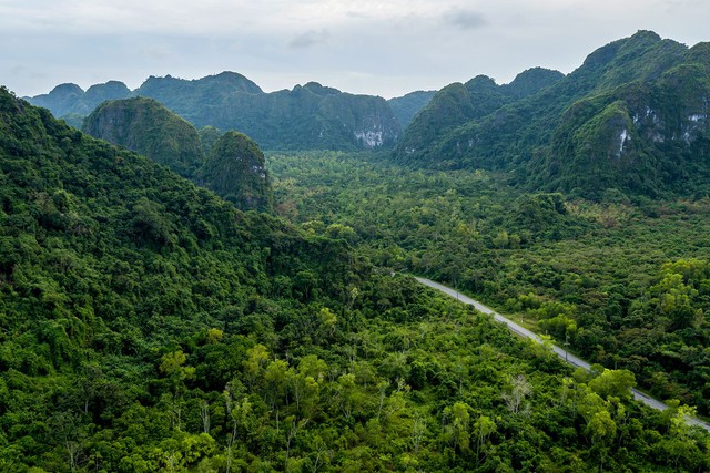 Bờ biển của "đảo ngọc" miền Bắc thay đổi sau gần 1 năm: Nhiều du khách bất ngờ không nhận ra- Ảnh 8. Bờ biển của "đảo ngọc" miền Bắc thay đổi sau gần 1 năm: Nhiều du khách bất ngờ không nhận ra- Ảnh 8.