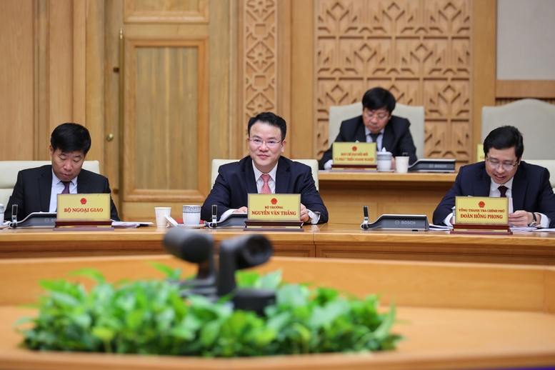 Thủ tướng: 'Làm ngày làm đêm, làm thêm ngày nghỉ' để hoàn thành công việc- Ảnh 7. Thủ tướng: 'Làm ngày làm đêm, làm thêm ngày nghỉ' để hoàn thành công việc- Ảnh 7.