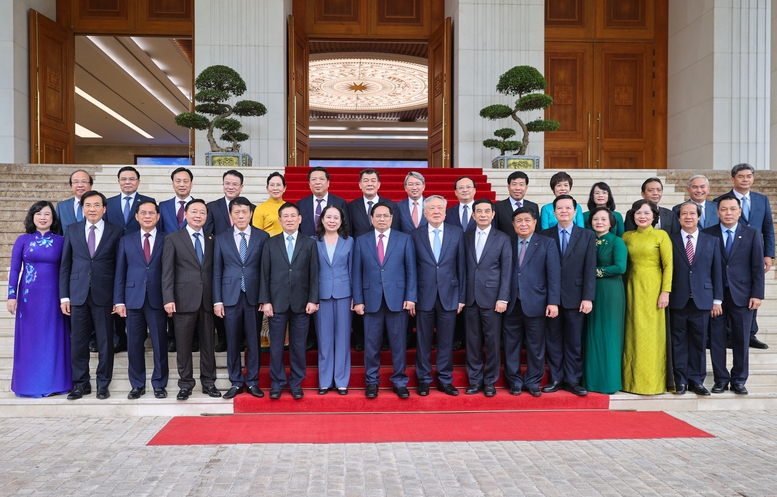 Thủ tướng: 'Làm ngày làm đêm, làm thêm ngày nghỉ' để hoàn thành công việc- Ảnh 11. Thủ tướng: 'Làm ngày làm đêm, làm thêm ngày nghỉ' để hoàn thành công việc- Ảnh 11.