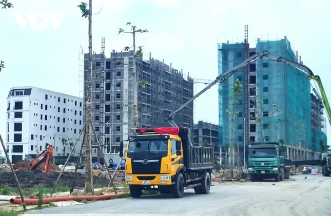 Lo gói tín dụng cho người dưới 35 tuổi 'nằm trên giấy'- Ảnh 1. Lo gói tín dụng cho người dưới 35 tuổi 'nằm trên giấy'- Ảnh 1.