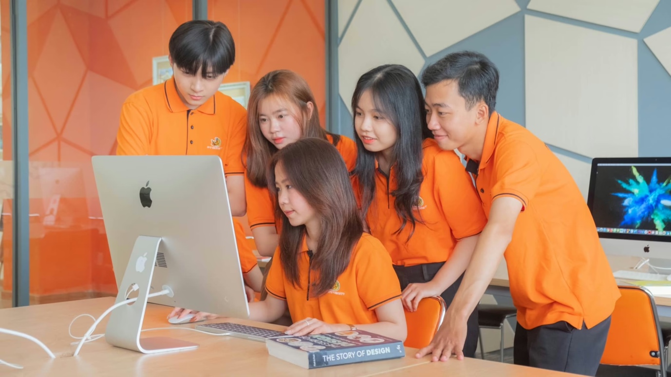 FPTU mở chuyên ngành Chuyển đổi số: Đào tạo “kiến trúc sư số” chất lượng cao- Ảnh 1. FPTU mở chuyên ngành Chuyển đổi số: Đào tạo “kiến trúc sư số” chất lượng cao- Ảnh 1.
