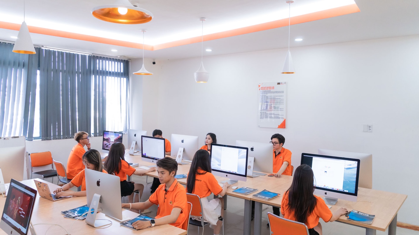 FPTU mở chuyên ngành Chuyển đổi số: Đào tạo “kiến trúc sư số” chất lượng cao- Ảnh 2. FPTU mở chuyên ngành Chuyển đổi số: Đào tạo “kiến trúc sư số” chất lượng cao- Ảnh 2.
