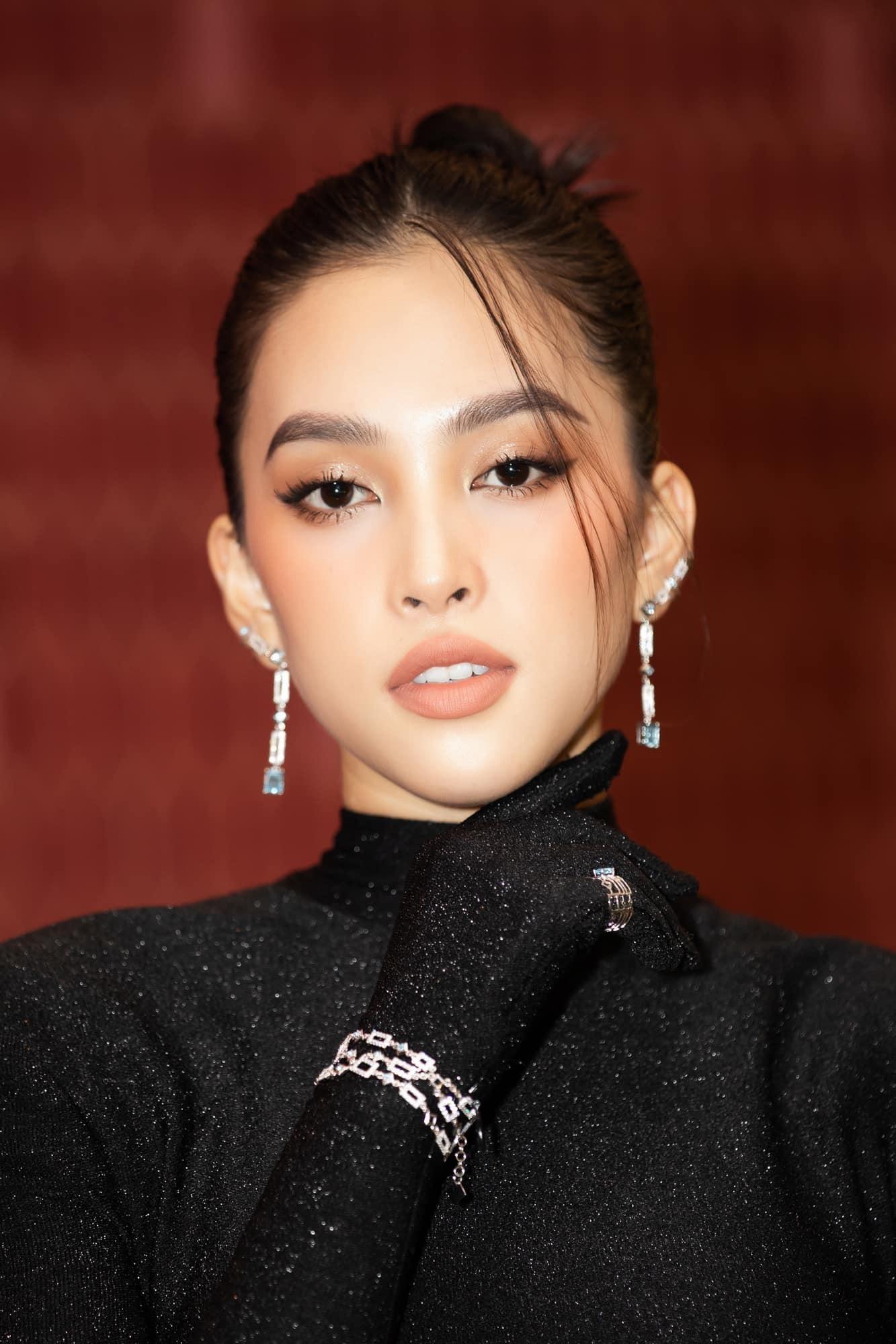 Mỹ nhân có "gương mặt kim cương" đẹp nhất Việt Nam, hoàn hảo mọi mặt chỉ trừ 1 điều- Ảnh 1.