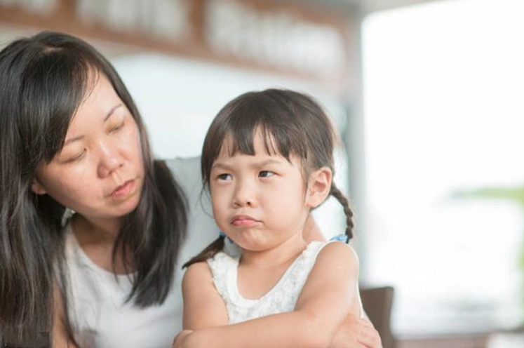 Trẻ có EQ thấp thường “thích” nói 3 câu này: Nếu con bạn có đủ, hãy giúp con thay đổi ngay- Ảnh 1. Trẻ có EQ thấp thường “thích” nói 3 câu này: Nếu con bạn có đủ, hãy giúp con thay đổi ngay- Ảnh 1.