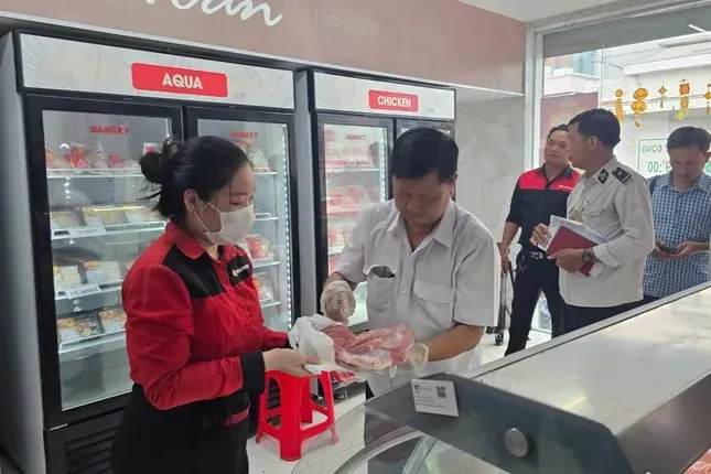 Đề nghị Bộ Công an điều tra thông tin Công ty C.P bán thịt 'heo bệnh'- Ảnh 1. Đề nghị Bộ Công an điều tra thông tin Công ty C.P bán thịt 'heo bệnh'- Ảnh 1.