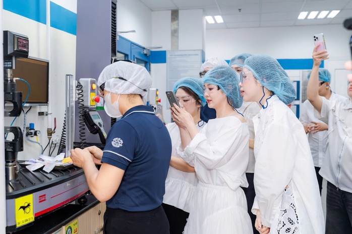 Kiếm bộn tiền từ sáng tạo nội dung số- Ảnh 1. Kiếm bộn tiền từ sáng tạo nội dung số- Ảnh 1.