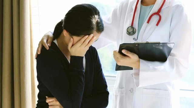 3 người một nhà cùng mắc ung thư, người mẹ liên tục mắng bác sĩ chẩn đoán sai cho đến khi tự nhìn vào tủ lạnh- Ảnh 1. 3 người một nhà cùng mắc ung thư, người mẹ liên tục mắng bác sĩ chẩn đoán sai cho đến khi tự nhìn vào tủ lạnh- Ảnh 1.