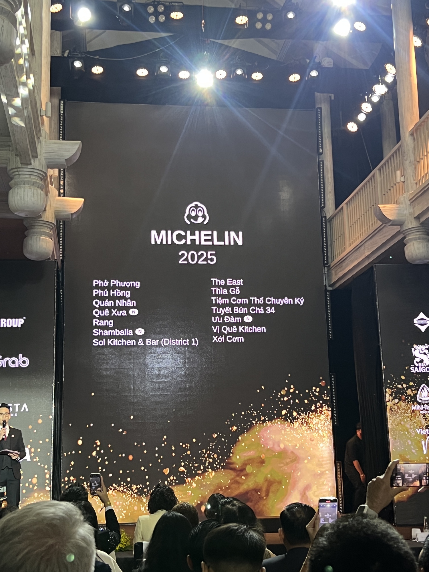 MICHELIN Guide Việt Nam 2025: Gần 20 quán phở nhưng vẫn không có hàng cơm tấm nào?- Ảnh 15. MICHELIN Guide Việt Nam 2025: Gần 20 quán phở nhưng vẫn không có hàng cơm tấm nào?- Ảnh 15.