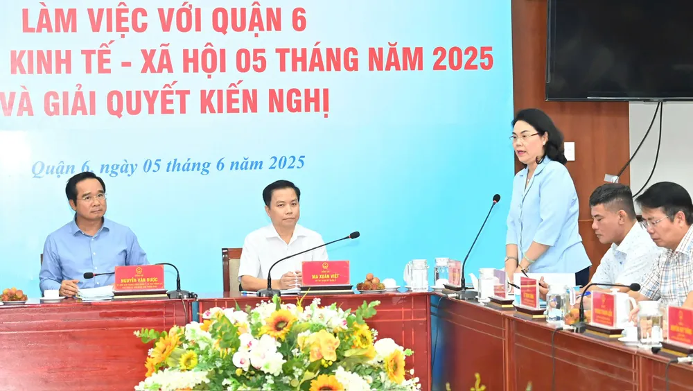 Chủ tịch UBND TPHCM làm việc với quận 6 để tháo gỡ khó khăn vướng mắc các dự án đầu tư- Ảnh 3. Chủ tịch UBND TPHCM làm việc với quận 6 để tháo gỡ khó khăn vướng mắc các dự án đầu tư- Ảnh 3.
