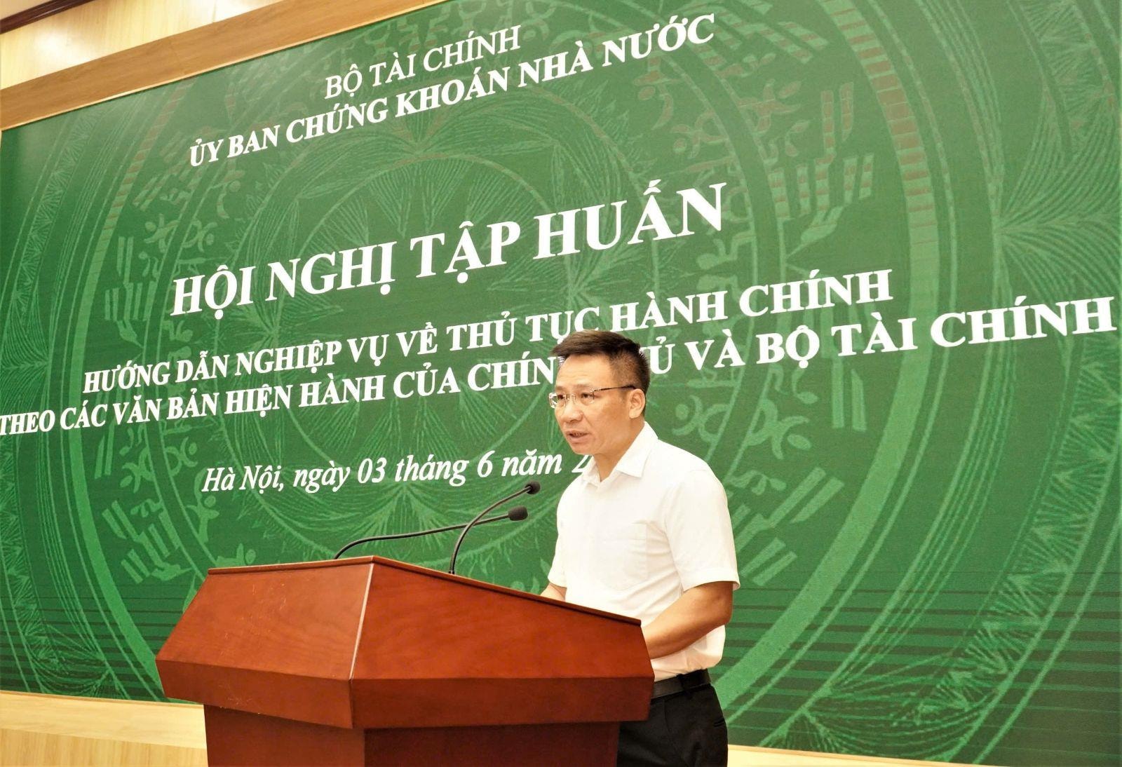 Ủy ban Chứng khoán đẩy mạnh triển khai cắt giảm, đơn giản hóa thủ tục hành chính- Ảnh 1.