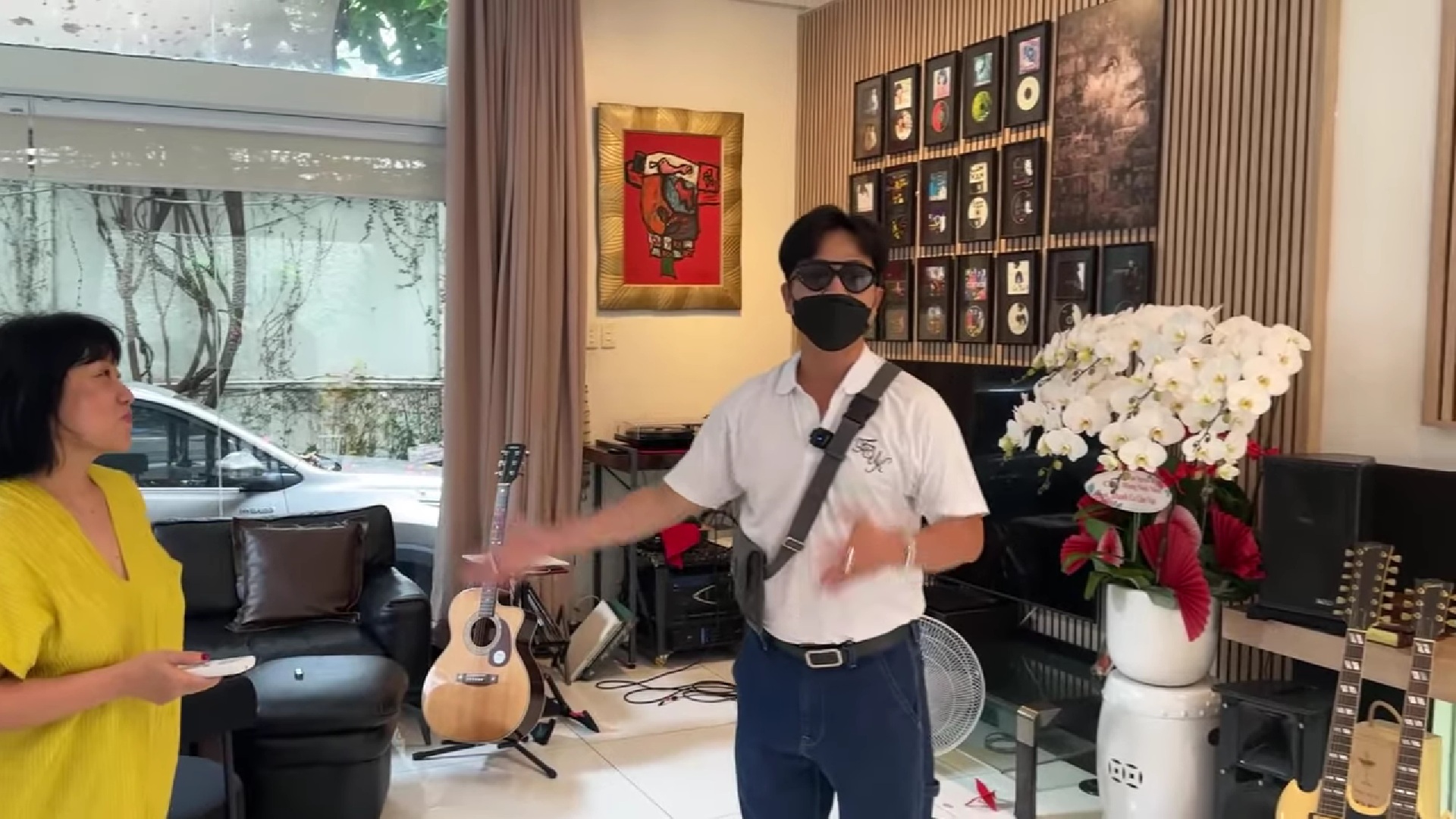 Nữ danh ca sở hữu biệt thự vài chục tỷ trung tâm TP.HCM, đàn em choáng ngợp- Ảnh 3. Nữ danh ca sở hữu biệt thự vài chục tỷ trung tâm TP.HCM, đàn em choáng ngợp- Ảnh 3.