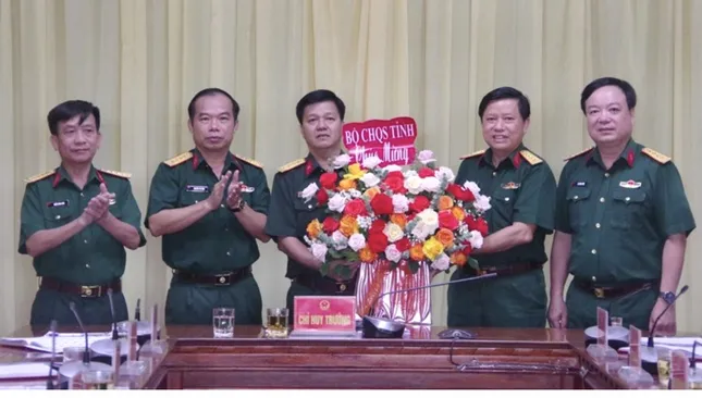 Công bố quyết định của Bộ trưởng Quốc phòng về công tác cán bộ- Ảnh 1. Công bố quyết định của Bộ trưởng Quốc phòng về công tác cán bộ- Ảnh 1.