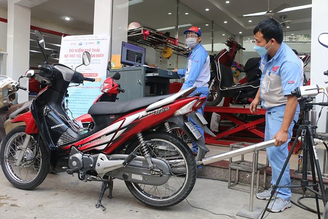 Quy định mới ảnh hưởng hàng chục triệu ô tô, xe máy: Lùi 7 tháng, vẫn lo 'vỡ trận'!- Ảnh 2. Quy định mới ảnh hưởng hàng chục triệu ô tô, xe máy: Lùi 7 tháng, vẫn lo 'vỡ trận'!- Ảnh 2.