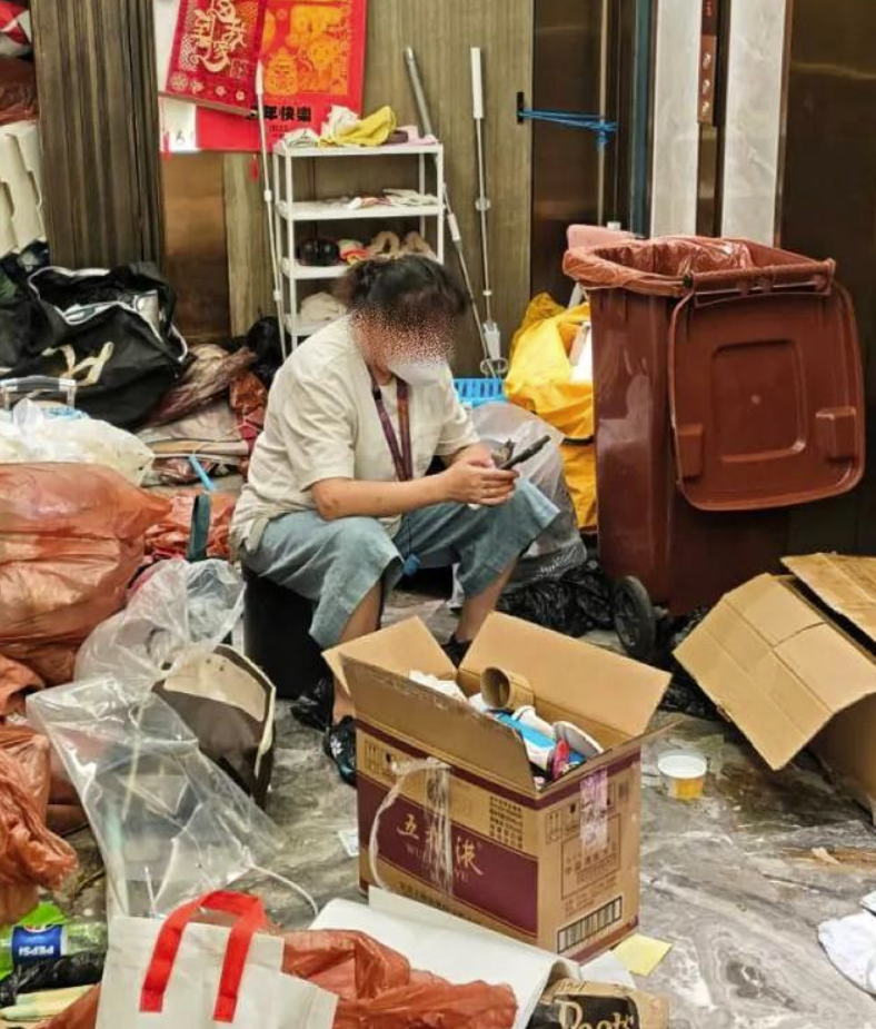 Cảnh tượng gây sốc trong căn hộ cao cấp 130 tỷ đồng- Ảnh 1.