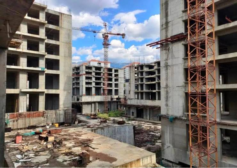 Người đàn ông vay 14 tỷ đồng mua nhà, sau 4 năm từ chối trả nợ bị ngân hàng khởi kiện, tòa án phán quyết: “Anh không phải trả”- Ảnh 2. Người đàn ông vay 14 tỷ đồng mua nhà, sau 4 năm từ chối trả nợ bị ngân hàng khởi kiện, tòa án phán quyết: “Anh không phải trả”- Ảnh 2.