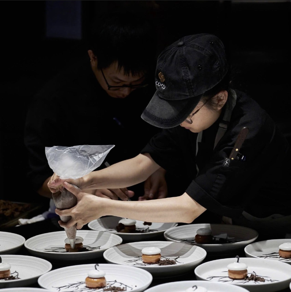 Hóng gấp: 9 nhà hàng Việt đạt sao MICHELIN 2025, 1 cái tên chính là nơi tổ chức trao giải tối nay!- Ảnh 10. Hóng gấp: 9 nhà hàng Việt đạt sao MICHELIN 2025, 1 cái tên chính là nơi tổ chức trao giải tối nay!- Ảnh 10.