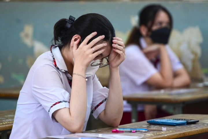 Sĩ tử sốc khi ĐH Khoa học Xã hội và Nhân văn bỏ khối C vào phút chót- Ảnh 2.