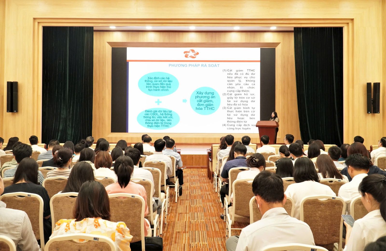 Ủy ban Chứng khoán đẩy mạnh triển khai cắt giảm, đơn giản hóa thủ tục hành chính- Ảnh 2.