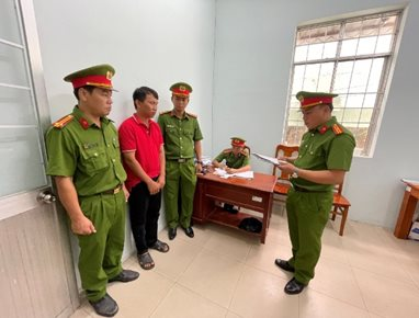 Bắt tạm giam Lâm Văn Đức- Ảnh 1. Bắt tạm giam Lâm Văn Đức- Ảnh 1.