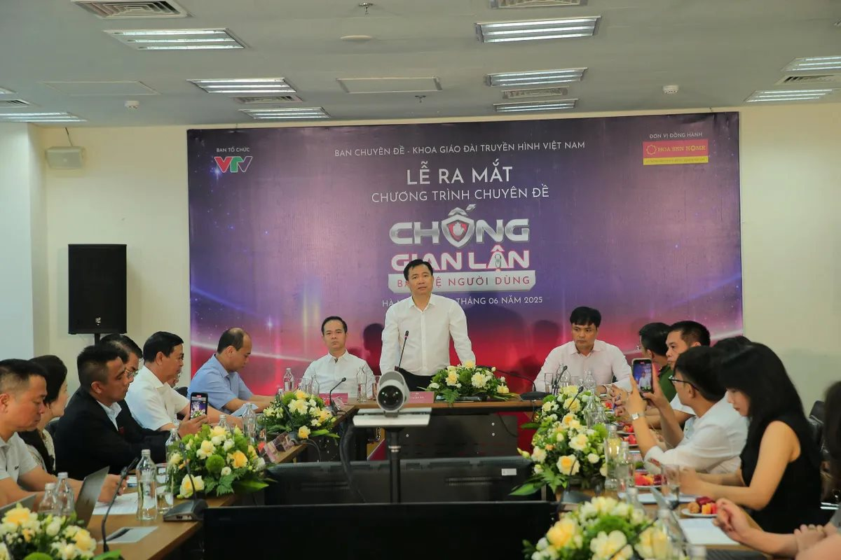 Chương trình ‘Chống gian lận – Bảo vệ người dùng’ ra mắt nhằm ngăn chặn hàng giả, hàng nhái, hàng lậu- Ảnh 2. Chương trình ‘Chống gian lận – Bảo vệ người dùng’ ra mắt nhằm ngăn chặn hàng giả, hàng nhái, hàng lậu- Ảnh 2.