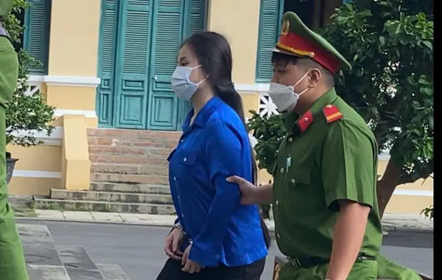 Kiểm sát viên biệt phái tham gia xét xử nữ DJ cầm đầu đường dây 108kg ma túy tại TPHCM- Ảnh 4. Kiểm sát viên biệt phái tham gia xét xử nữ DJ cầm đầu đường dây 108kg ma túy tại TPHCM- Ảnh 4.