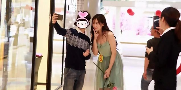 Nghề lạ không thể bị AI thay thế, ngồi không cũng kiếm được 500 nghìn/giờ, đem lại niềm vui cho nhiều người- Ảnh 1. Nghề lạ không thể bị AI thay thế, ngồi không cũng kiếm được 500 nghìn/giờ, đem lại niềm vui cho nhiều người- Ảnh 1.