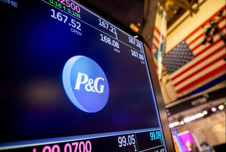 P&G sa thải 7.000 lao động, Unilever cắt giảm 7.500 người: Làn sóng đuổi việc ngành hàng tiêu dùng lan rộng vì áp lực kinh tế- Ảnh 1. P&G sa thải 7.000 lao động, Unilever cắt giảm 7.500 người: Làn sóng đuổi việc ngành hàng tiêu dùng lan rộng vì áp lực kinh tế- Ảnh 1.
