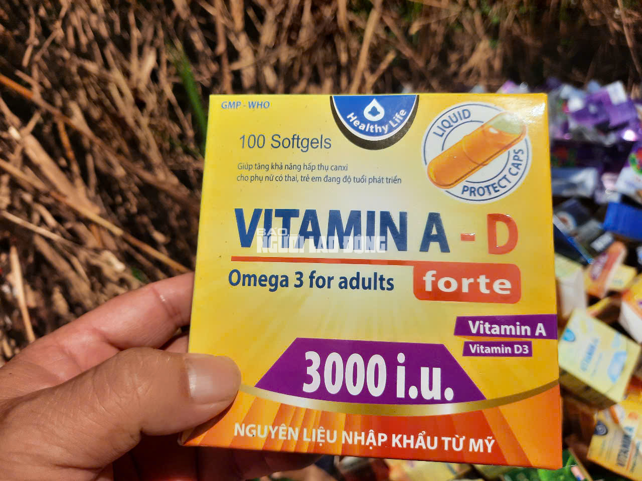 Phát hiện số lượng lớn thuốc, thực phẩm chức năng bỏ ở Bình Chánh- Ảnh 17. Phát hiện số lượng lớn thuốc, thực phẩm chức năng bỏ ở Bình Chánh- Ảnh 17.