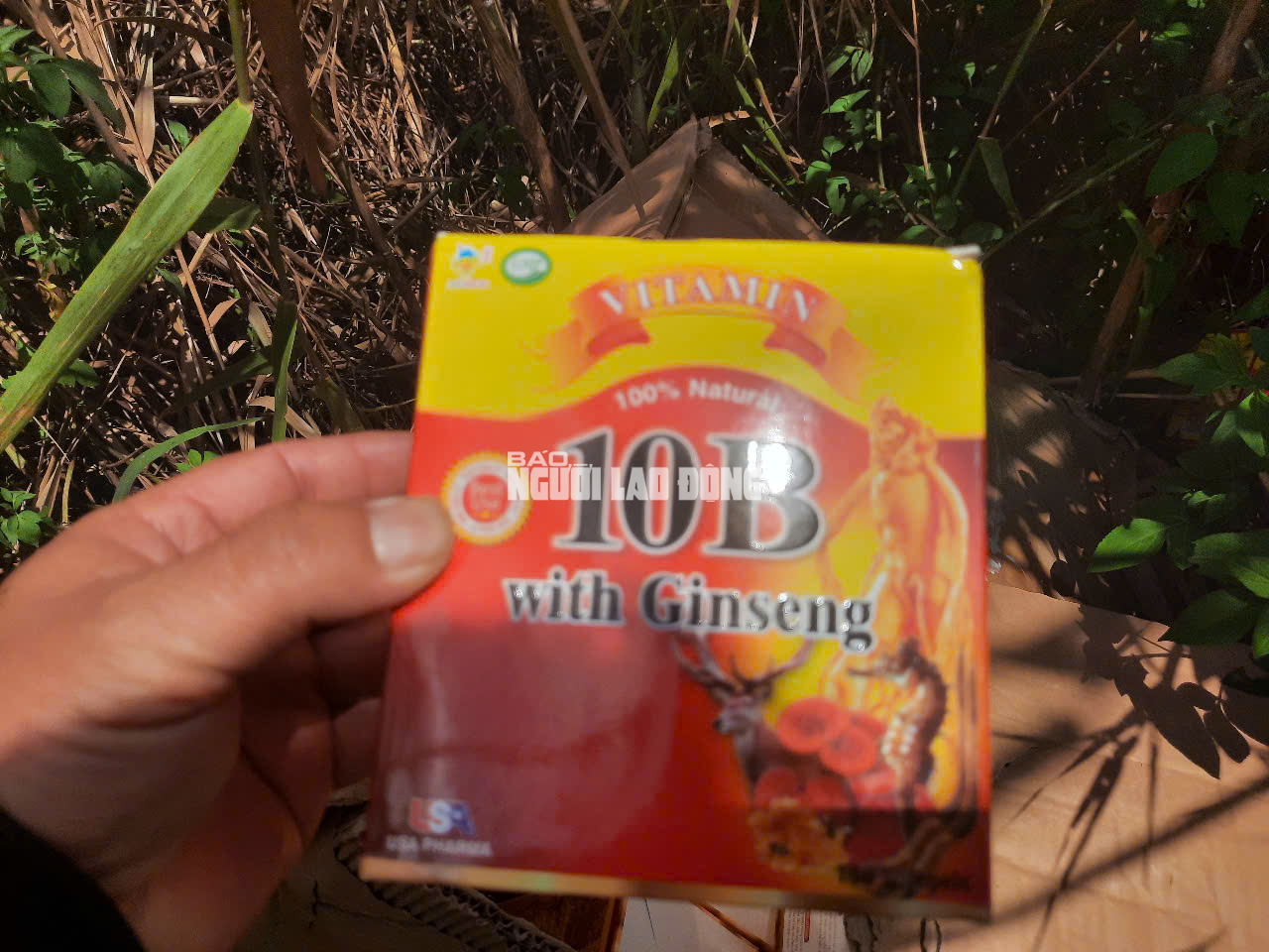 Phát hiện số lượng lớn thuốc, thực phẩm chức năng bỏ ở Bình Chánh- Ảnh 23. Phát hiện số lượng lớn thuốc, thực phẩm chức năng bỏ ở Bình Chánh- Ảnh 23.
