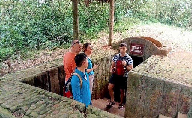 Ngoài Củ Chi, Việt Nam còn có một địa đạo khác nữa: Từng lên báo Pháp, được ví như "làng dưới lòng đất"- Ảnh 12. Ngoài Củ Chi, Việt Nam còn có một địa đạo khác nữa: Từng lên báo Pháp, được ví như "làng dưới lòng đất"- Ảnh 12.