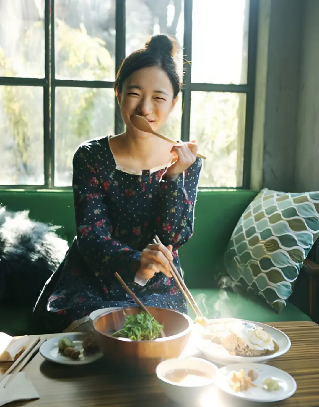 Ăn sáng cơm nhà: Điều gì đang xảy ra với hàng loạt người trẻ thế này?- Ảnh 1. Ăn sáng cơm nhà: Điều gì đang xảy ra với hàng loạt người trẻ thế này?- Ảnh 1.