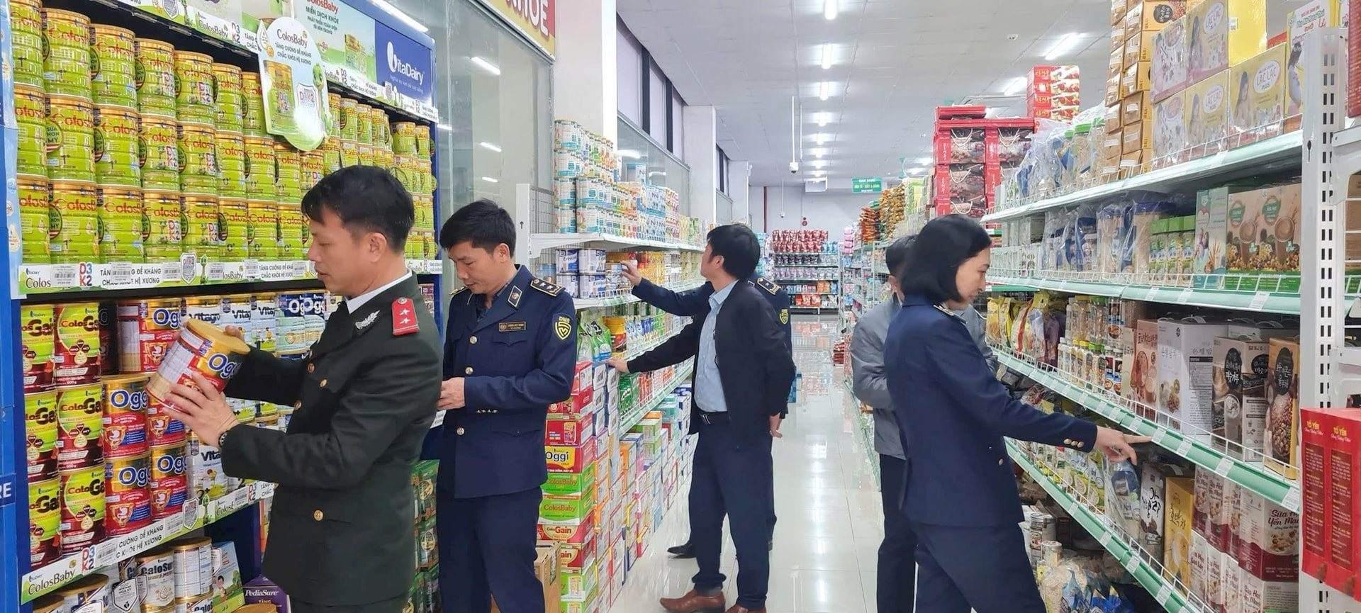 Giữa “ma trận hàng giả, hàng nhái”, người tiêu dùng cần làm ngay điều này để tránh mất tiền oan- Ảnh 1. Giữa “ma trận hàng giả, hàng nhái”, người tiêu dùng cần làm ngay điều này để tránh mất tiền oan- Ảnh 1.