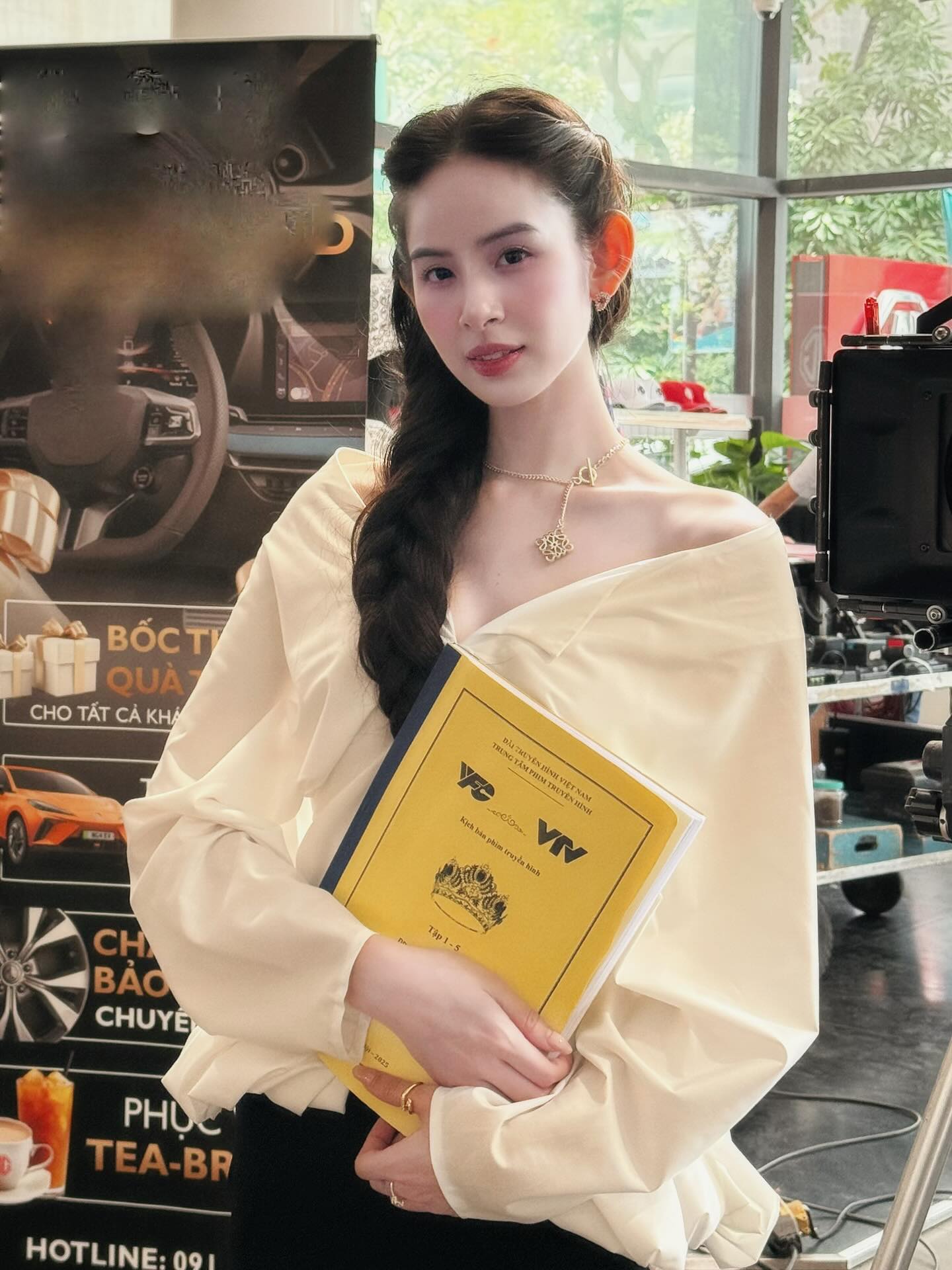 Cuộc sống đáng chú ý của Hương Liên trước khi cưới thiếu gia, thành dâu hào môn- Ảnh 4. Cuộc sống đáng chú ý của Hương Liên trước khi cưới thiếu gia, thành dâu hào môn- Ảnh 4.
