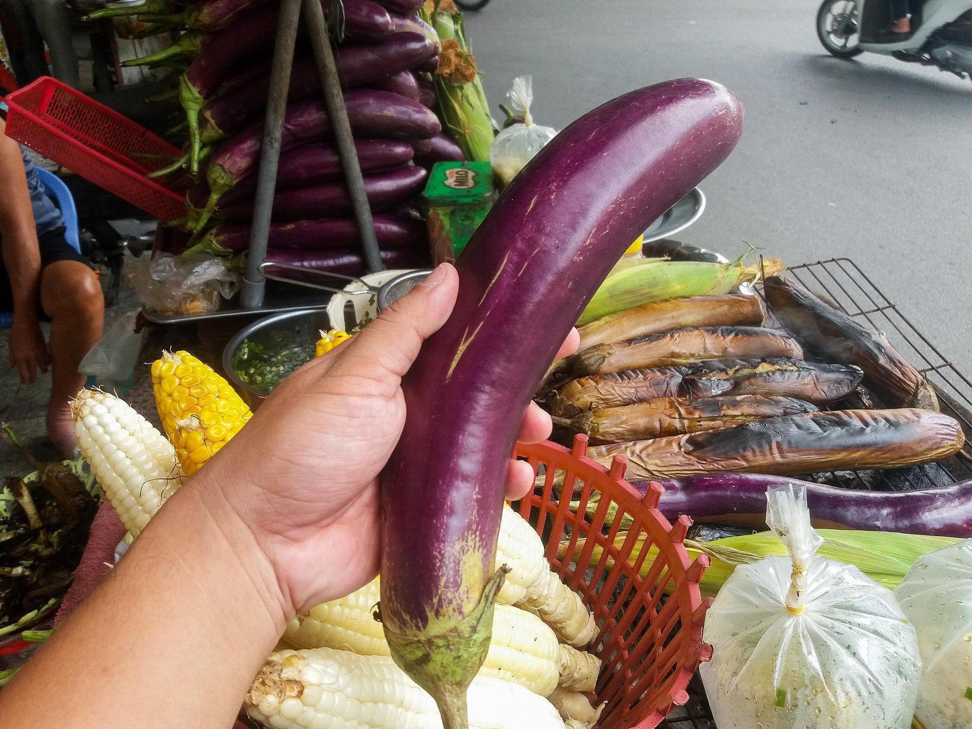 Mẹ tôi - người phụ nữ nông thôn ít học nhưng lại là Mẹ tôi - người phụ nữ nông thôn ít học nhưng lại là