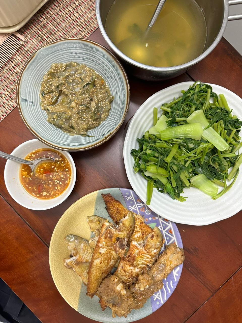 Ăn sáng cơm nhà: Điều gì đang xảy ra với hàng loạt người trẻ thế này?- Ảnh 4. Ăn sáng cơm nhà: Điều gì đang xảy ra với hàng loạt người trẻ thế này?- Ảnh 4.