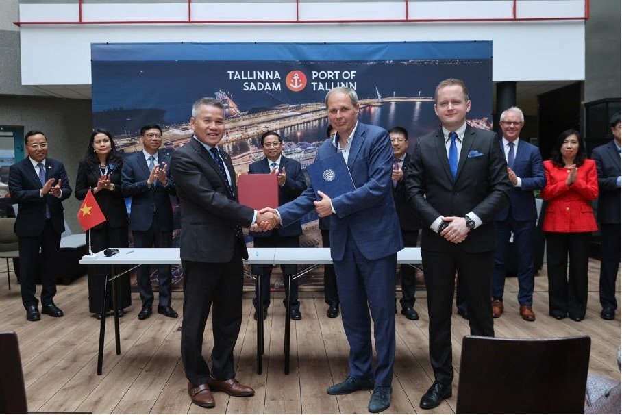 "Gã khổng lồ" ngành hàng hải Việt Nam "bắt tay" cảng biển lớn nhất Estonia- Ảnh 1. "Gã khổng lồ" ngành hàng hải Việt Nam "bắt tay" cảng biển lớn nhất Estonia- Ảnh 1.