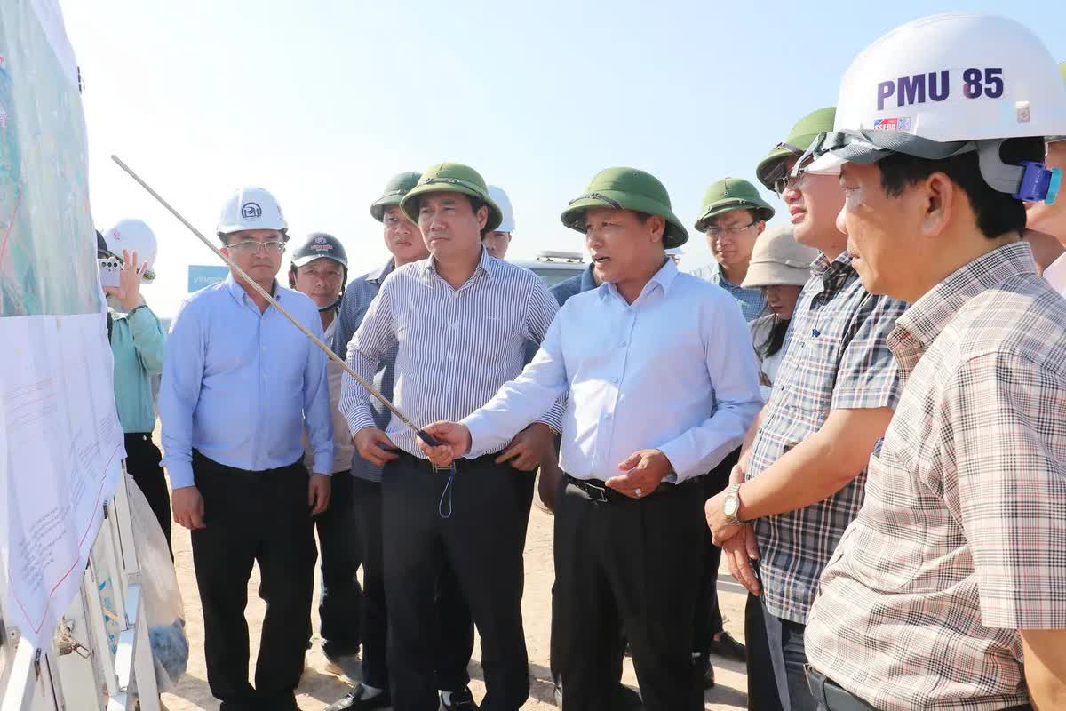 Dự án mở rộng Quốc lộ 46 vướng mặt bằng, Nghệ An chỉ đạo “nóng” yêu cầu đẩy nhanh tiến độ- Ảnh 2. Dự án mở rộng Quốc lộ 46 vướng mặt bằng, Nghệ An chỉ đạo “nóng” yêu cầu đẩy nhanh tiến độ- Ảnh 2.