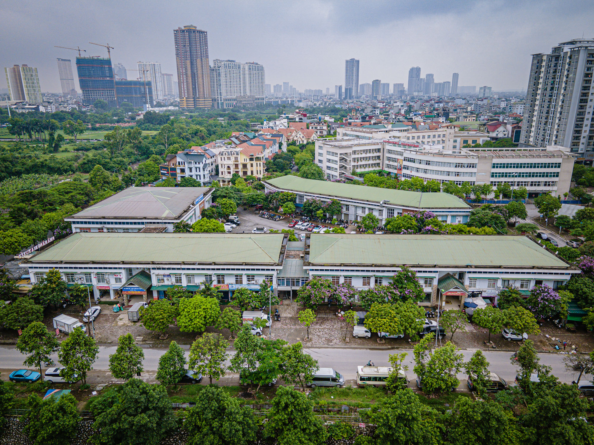 Toàn cảnh ký túc xá, trung tâm thương mại làm trụ sở phường mới tại Hà Nội- Ảnh 1. Toàn cảnh ký túc xá, trung tâm thương mại làm trụ sở phường mới tại Hà Nội- Ảnh 1.