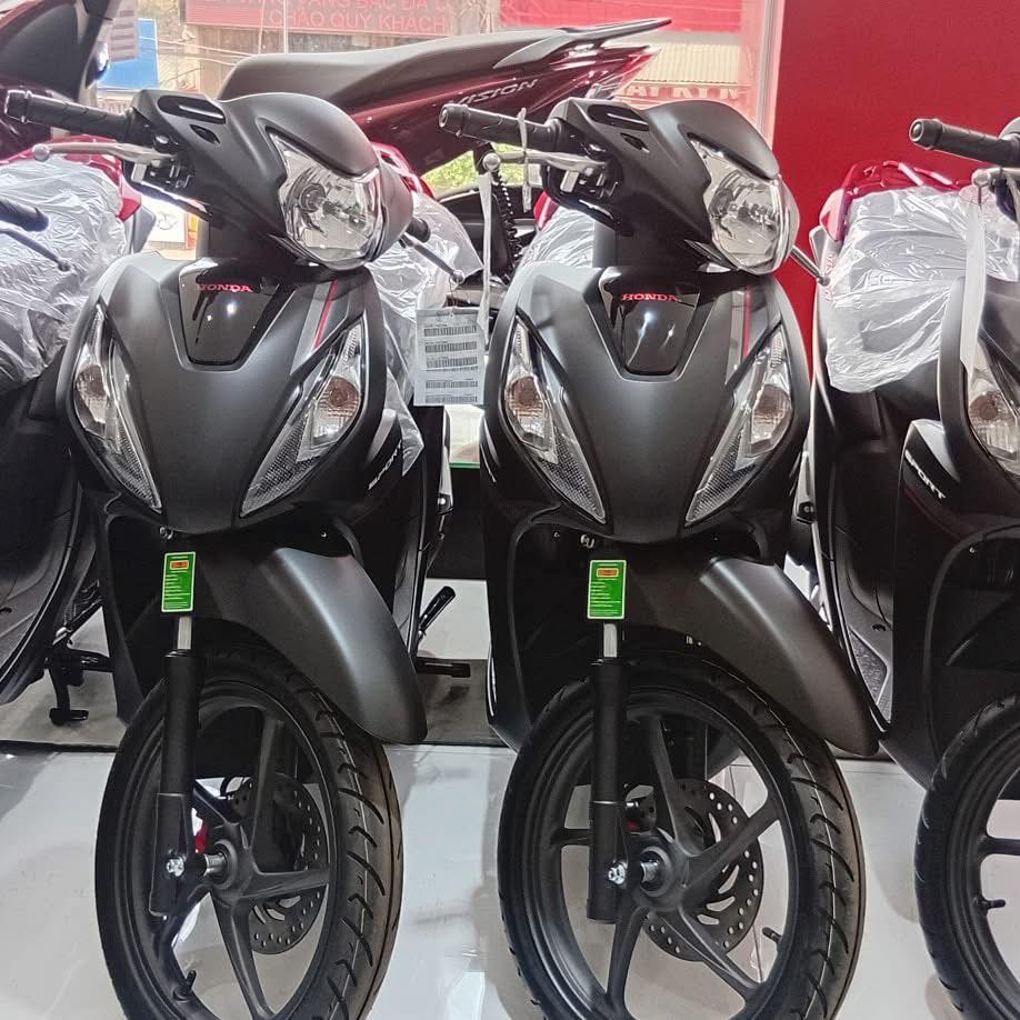 Giá xe máy ở mức thấp hiếm có: Honda Vision, SH, Winner X, Janus... dưới mức đề xuất tối đa 23 triệu đồng, tặng kèm đồng hồ xịn xò- Ảnh 1. Giá xe máy ở mức thấp hiếm có: Honda Vision, SH, Winner X, Janus... dưới mức đề xuất tối đa 23 triệu đồng, tặng kèm đồng hồ xịn xò- Ảnh 1.