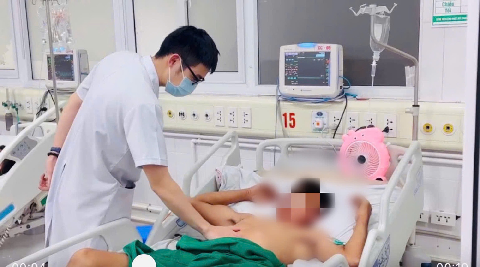 Nắng nóng gây sốc nhiệt, kiệt sức, đột quỵ: 2 sai lầm hay gặp khiến số ca nhập viện tăng- Ảnh 1. Nắng nóng gây sốc nhiệt, kiệt sức, đột quỵ: 2 sai lầm hay gặp khiến số ca nhập viện tăng- Ảnh 1.