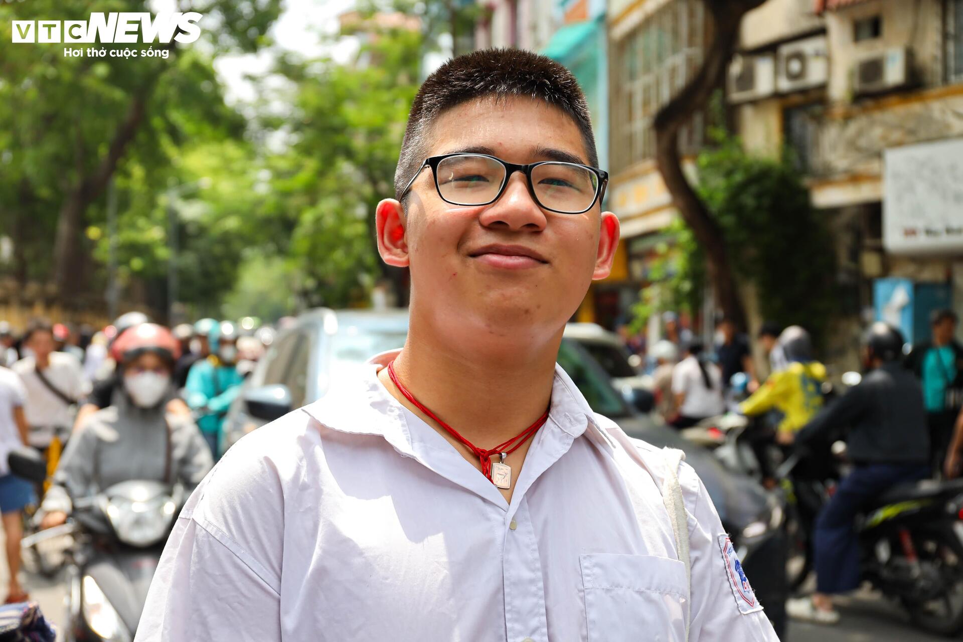 'Trúng tủ đề', thí sinh viết liền 8 trang giấy, nắm chắc 8 điểm trong tay- Ảnh 4.
