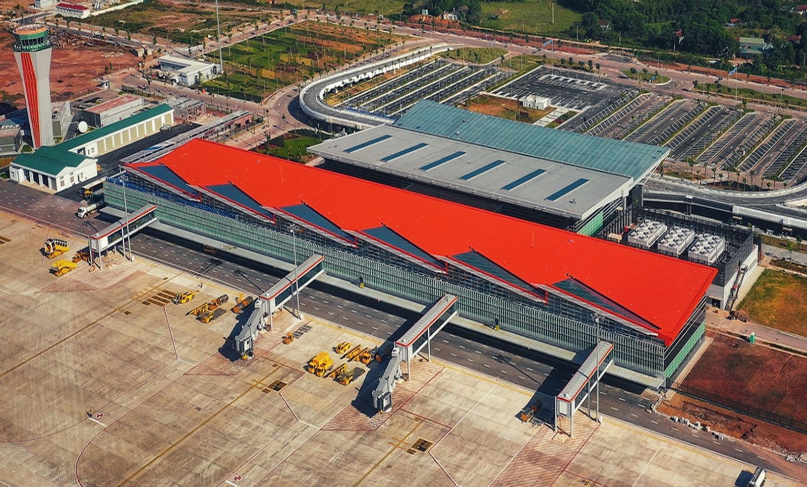 Những chủ đầu tư làm nên nhà ga hàng không độc đáo bậc nhất tại Việt Nam: Từ hình Phượng hoàng, chim hải âu đến Áo dài, Hoa sen…- Ảnh 4. Những chủ đầu tư làm nên nhà ga hàng không độc đáo bậc nhất tại Việt Nam: Từ hình Phượng hoàng, chim hải âu đến Áo dài, Hoa sen…- Ảnh 4.