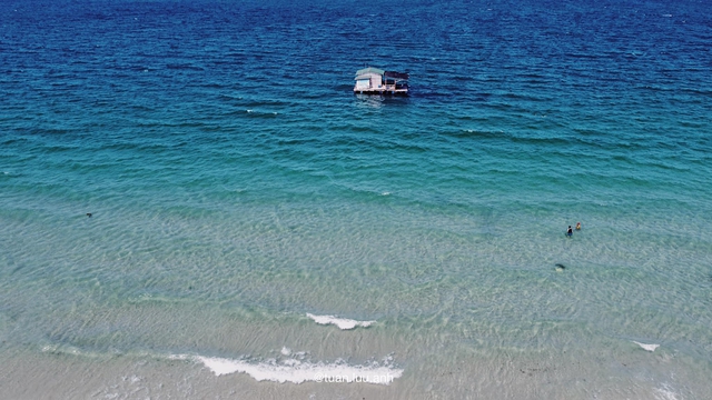 Khách Tây trầm trồ trước một bãi biển: Nước trong xanh, có người nhận xét "Bãi biển đẹp nhất Việt Nam!"- Ảnh 8.