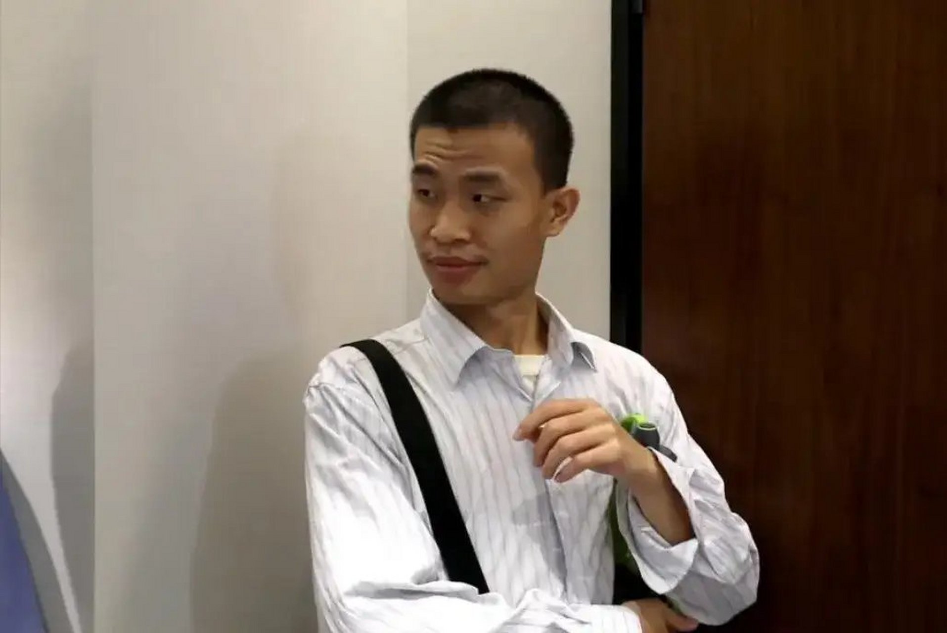 Một "đỉnh lưu" vừa mở tài khoản, đăng clip 4 giây đã hút 18 triệu follow: Ai đang khiến cả Trung Quốc phát cuồng?- Ảnh 5. Một "đỉnh lưu" vừa mở tài khoản, đăng clip 4 giây đã hút 18 triệu follow: Ai đang khiến cả Trung Quốc phát cuồng?- Ảnh 5.