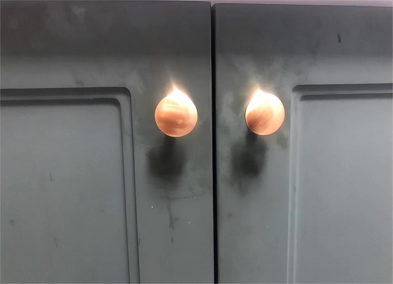 Tôi học theo 5 mẫu thiết kế đang hot trên mạng để cải tạo nhà và trả giá đắt chỉ sau 3 tháng dọn về- Ảnh 10. Tôi học theo 5 mẫu thiết kế đang hot trên mạng để cải tạo nhà và trả giá đắt chỉ sau 3 tháng dọn về- Ảnh 10.