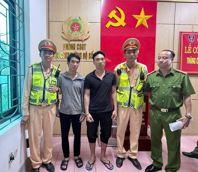 2 phạm nhân bị bắt như thế nào khi đang trốn chạy bằng taxi?- Ảnh 1. 2 phạm nhân bị bắt như thế nào khi đang trốn chạy bằng taxi?- Ảnh 1.