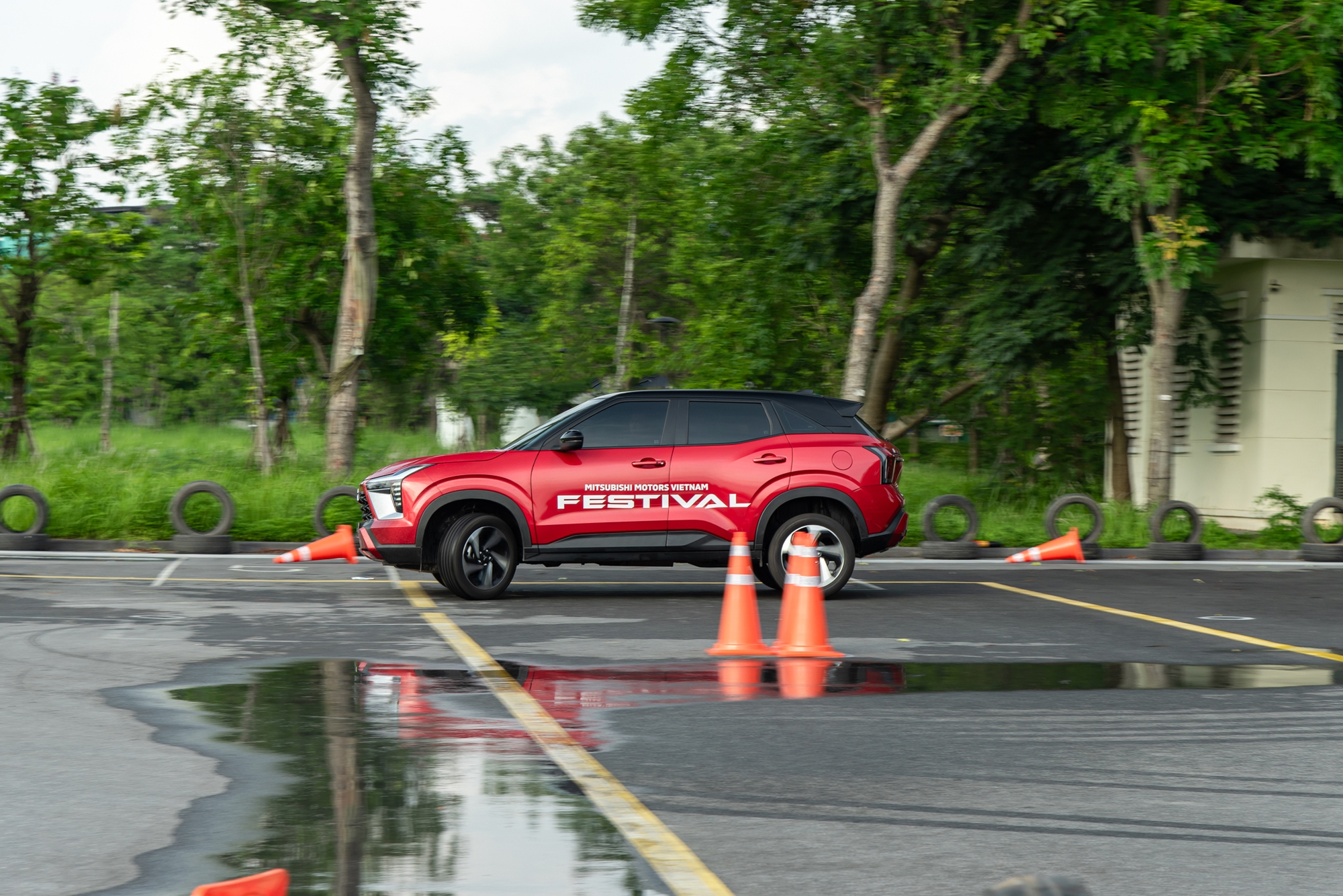 Vắt sức Mitsubishi Xforce leo dốc cao 8 mét và loạt bài thử ra trò, lại còn free tại Hà Nội- Ảnh 26. Vắt sức Mitsubishi Xforce leo dốc cao 8 mét và loạt bài thử ra trò, lại còn free tại Hà Nội- Ảnh 26.