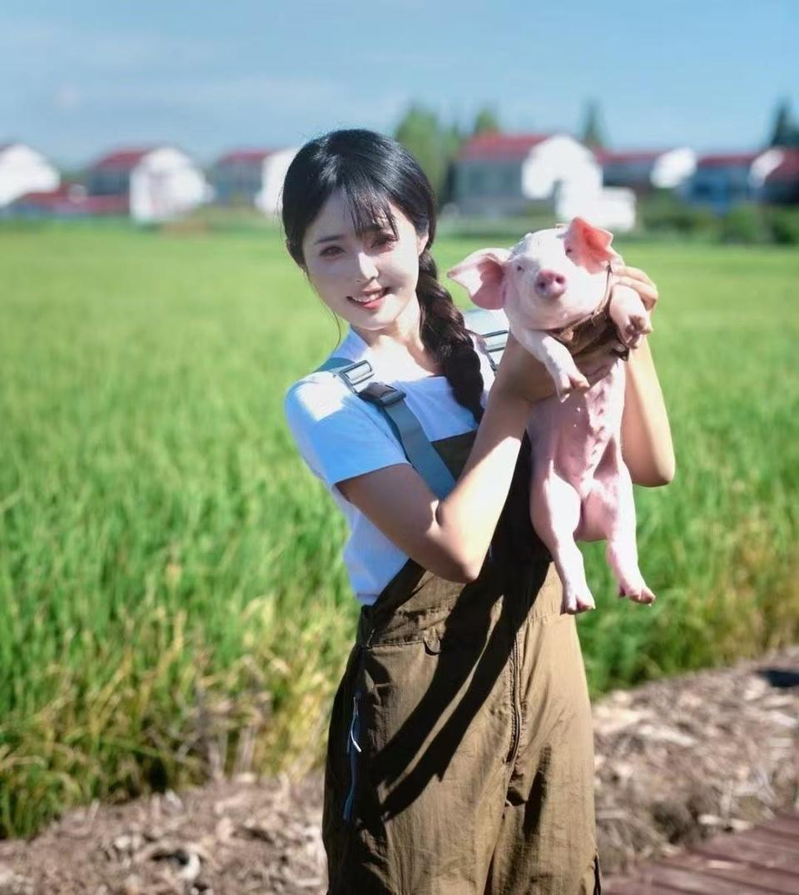 Tiếp viên hàng không nghỉ việc để làm một việc “nghe thôi đã thấy sợ”: Kiếm hơn 700 triệu trong 2 tháng- Ảnh 1. Tiếp viên hàng không nghỉ việc để làm một việc “nghe thôi đã thấy sợ”: Kiếm hơn 700 triệu trong 2 tháng- Ảnh 1.